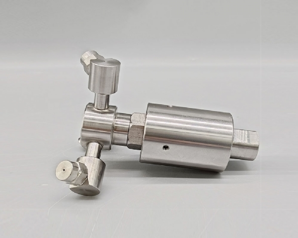 高壓旋轉(zhuǎn)洗車清洗噴頭